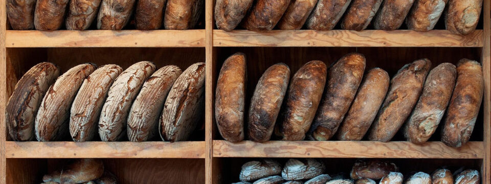 Jak wybrać najlepszy chleb w piekarni – wskazówki dla smakoszy